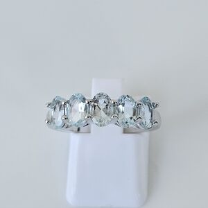 Gorgeous Blue Aquamarine Ring Sterling Silver Size 7.5!